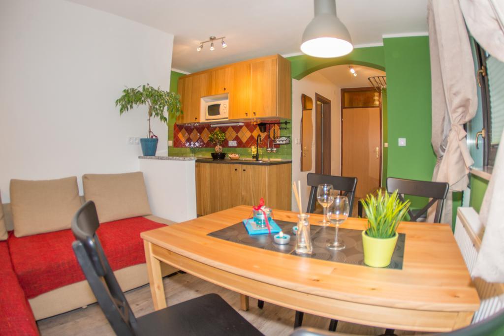 Apartments Helena Kranjska Gora Zimmer foto