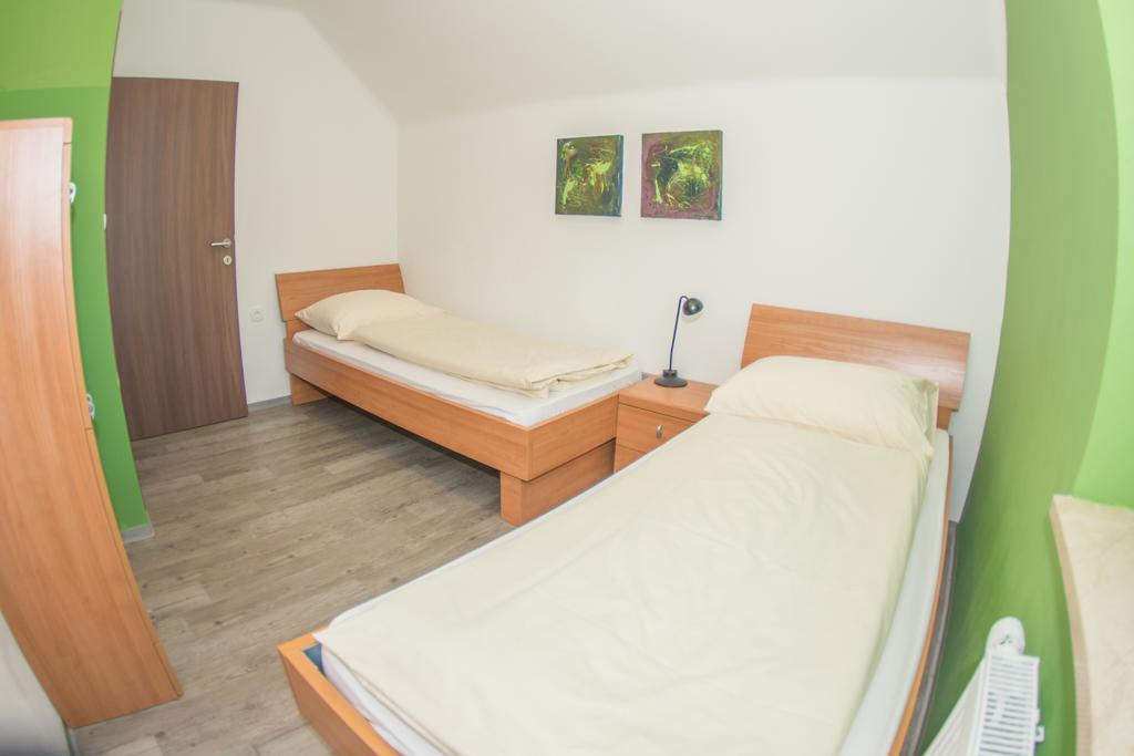 Apartments Helena Kranjska Gora Zimmer foto